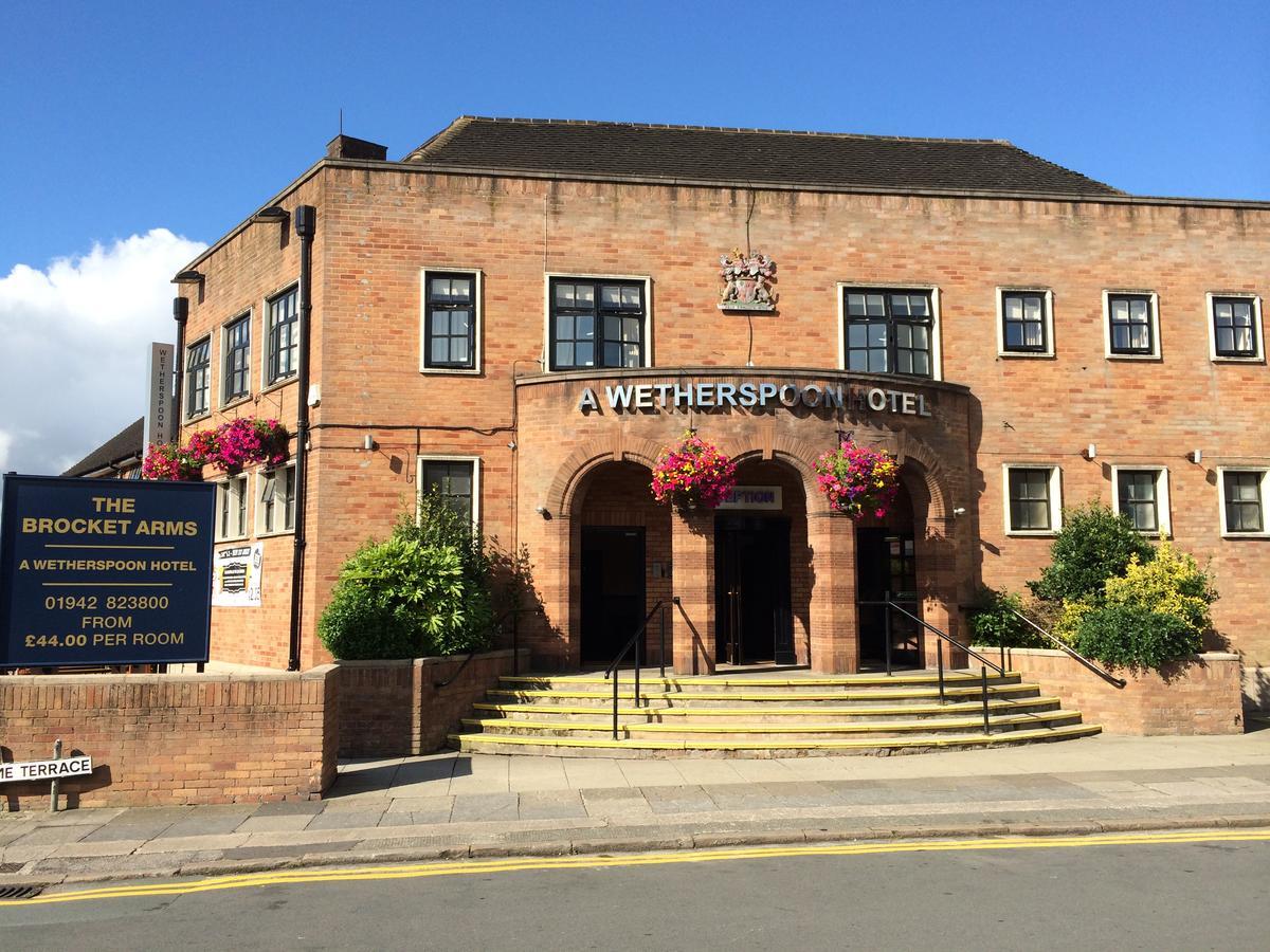 ホテル The Brocket Arms Wetherspoon ウィガン エクステリア 写真